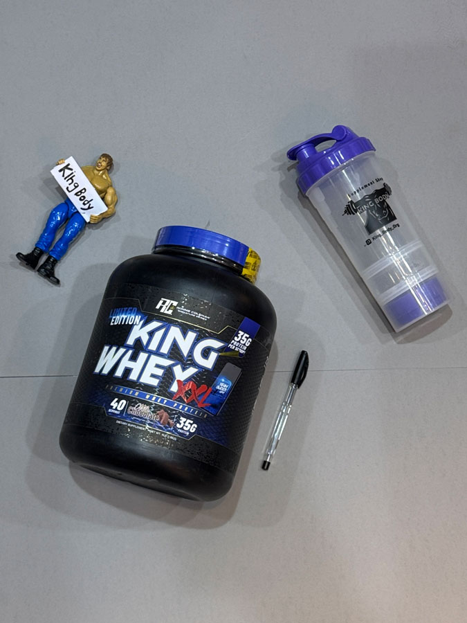 وی رونی کلمن کینگ وی XXL لیمیتد ادیشن (1.8KG) | Ronnie Coleman King Whey xxl Limitted Edittion وی رونی کلمن کینگ وی XXL لیمیتد ادیشن (1.8KG) | Ronnie Coleman King Whey xxl Limitted Edittion